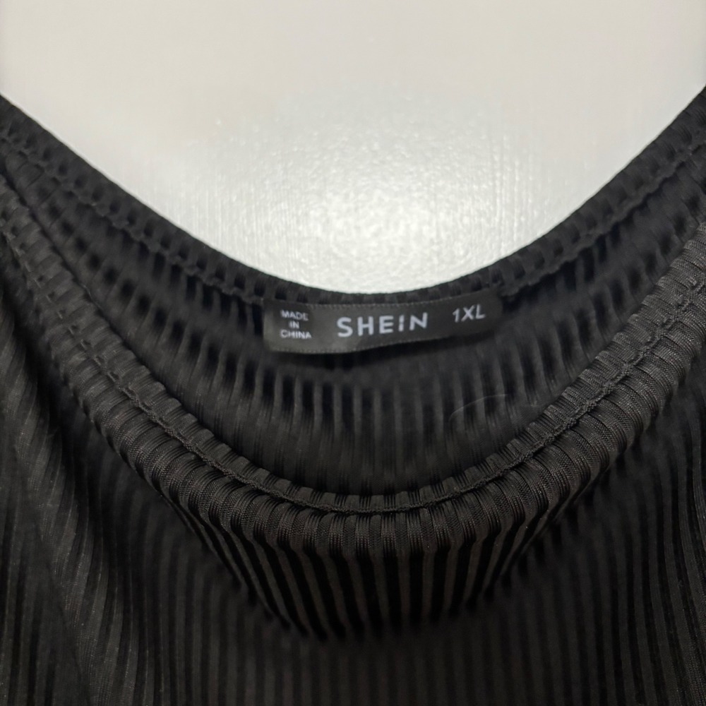 Shein Black Ribbed Knit Romper Square Neck Short Sleeve Plus Size 1XL - Picture 3 of 3